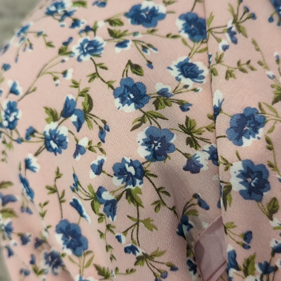 Emory Park Pink Floral Bell Sleeve Top - Picture 7 of 10